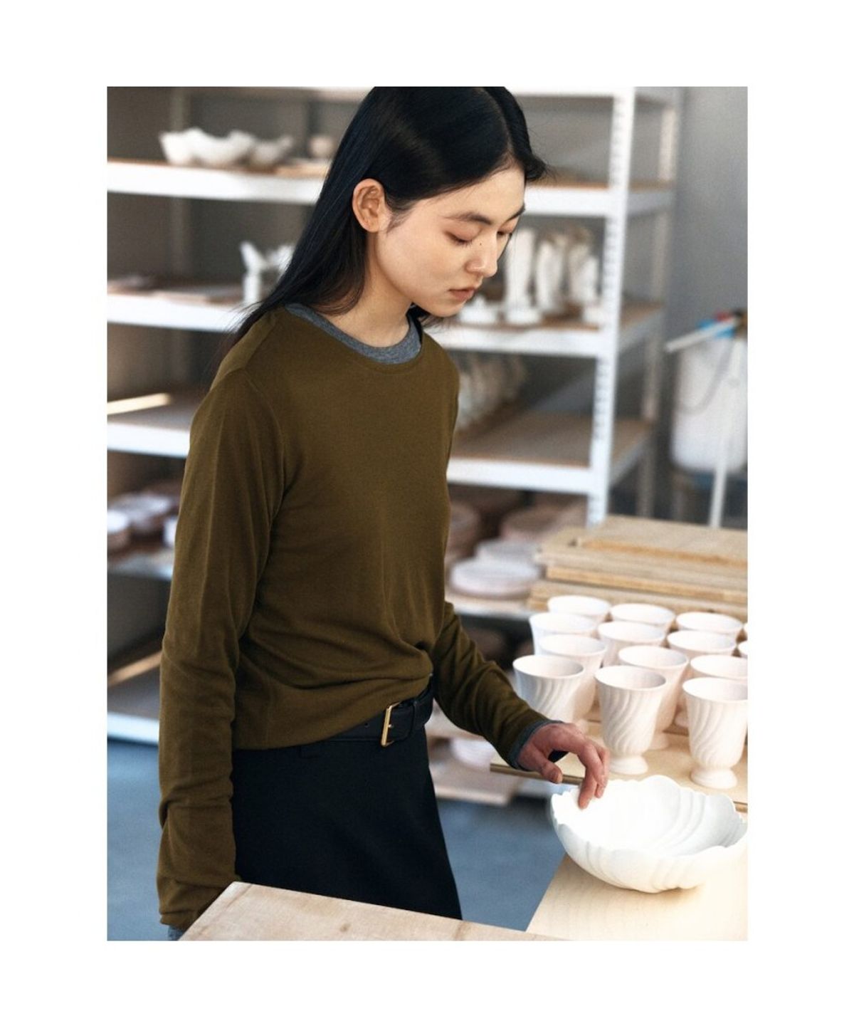 디애퍼처(THE APERTURE) Basic Long Sleeve Top  Olive (TA6241A05J)