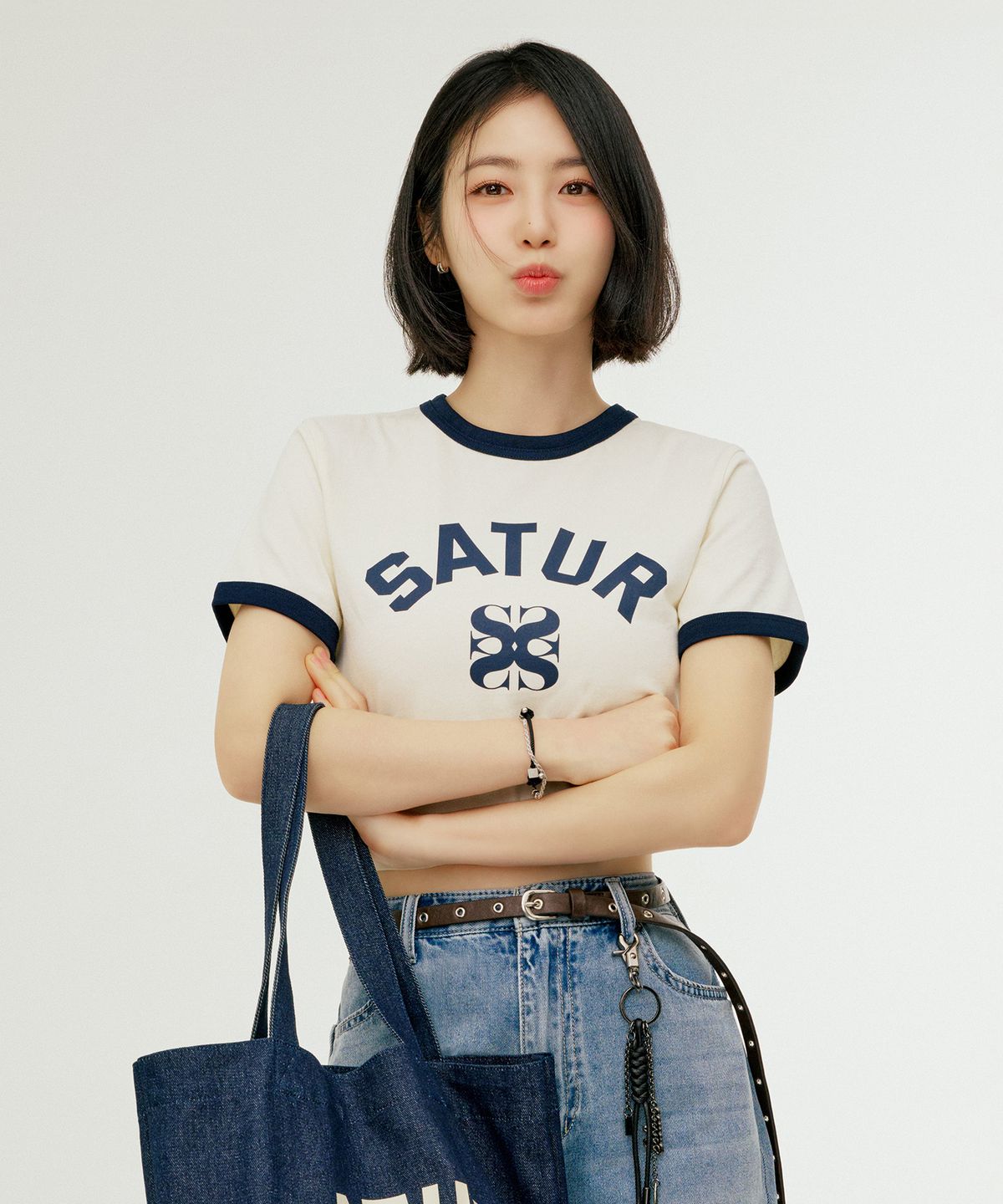 세터(SATUR) (W) 아치 로고 링거 반팔 티셔츠 크림