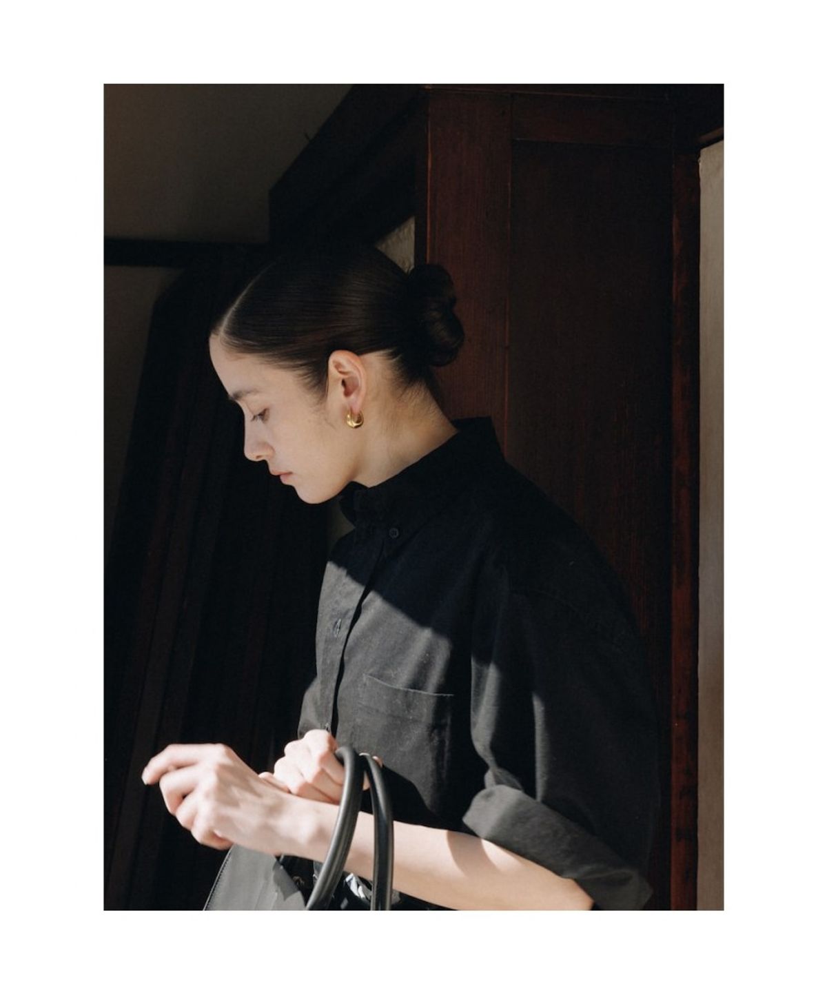 디애퍼처(THE APERTURE) Over Cotton Shirt  Black (TA6265A015)