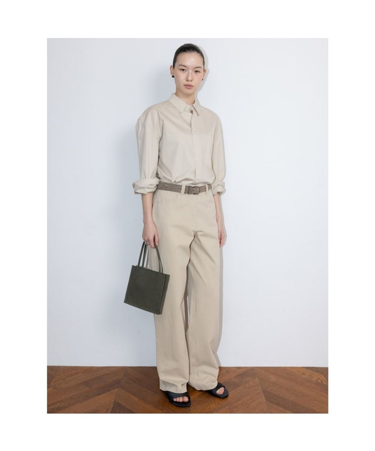 디애퍼처(THE APERTURE) Aperture Basic Shirt  Beige (TA6264A02A)