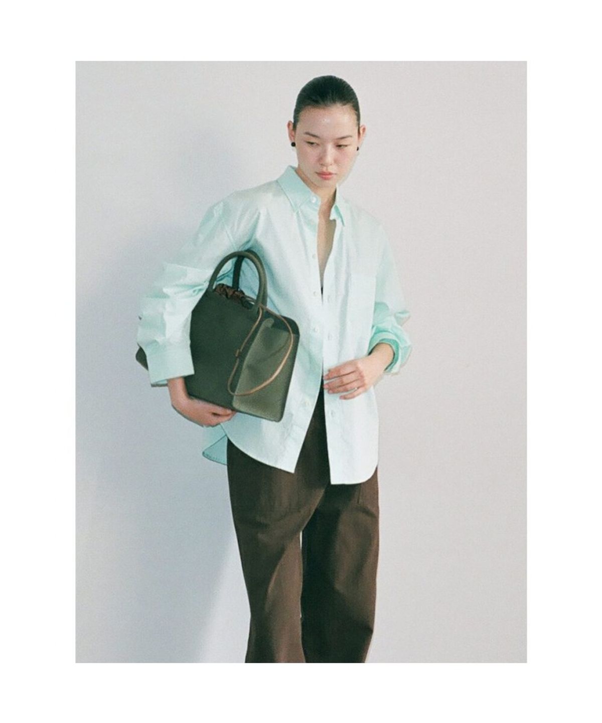 디애퍼처(THE APERTURE) Aperture Basic Shirt  Apple Green (TA6264A02K)