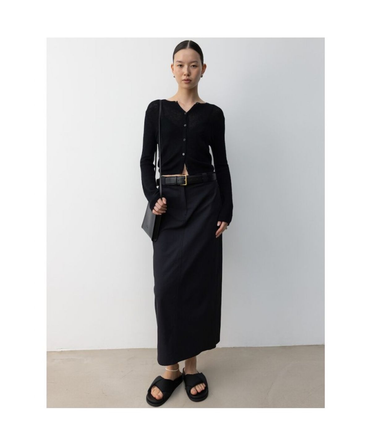 디애퍼처(THE APERTURE) Sheer Cardigan  Black (TA575AA025)