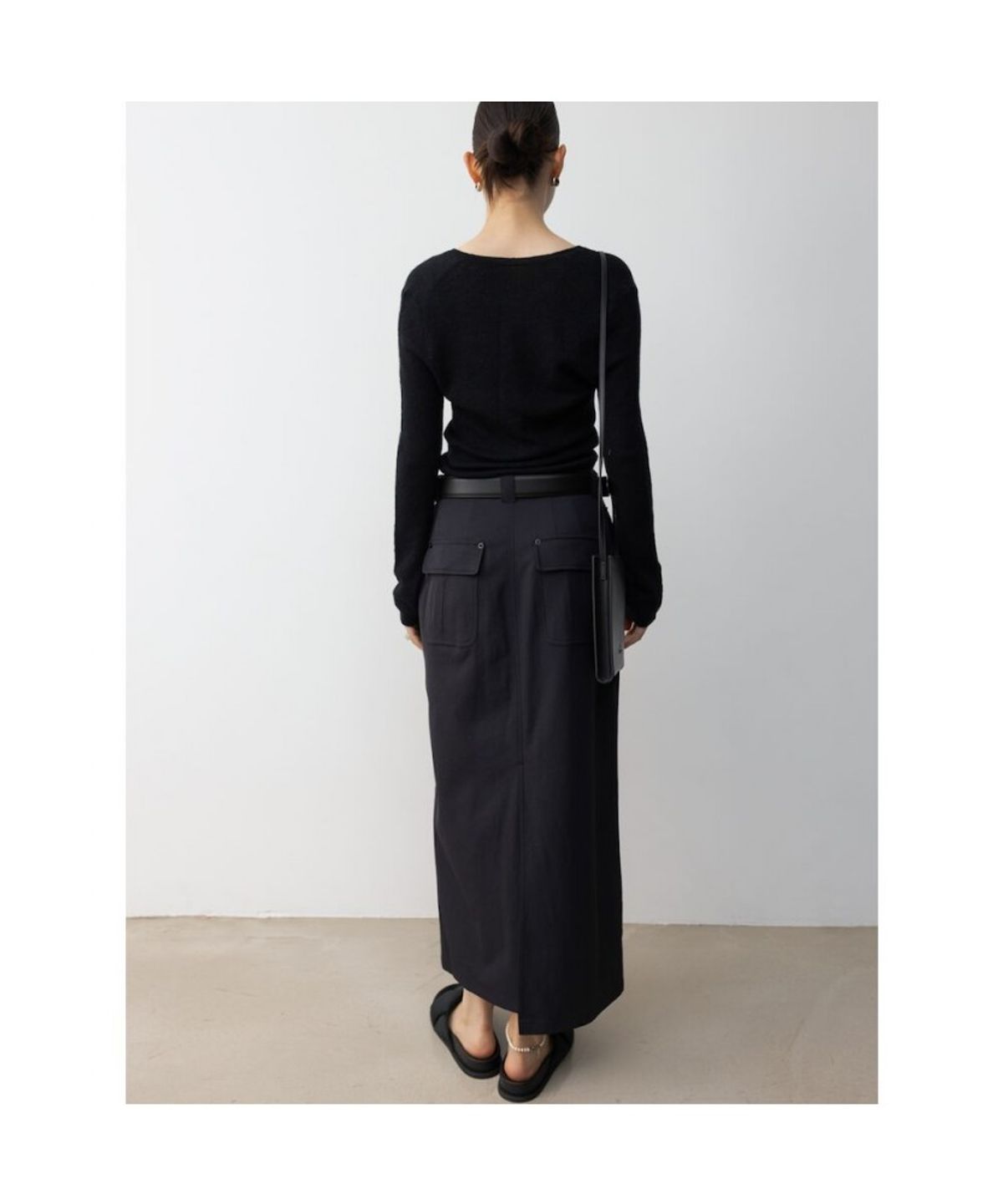 디애퍼처(THE APERTURE) Sheer Cardigan  Black (TA575AA025)