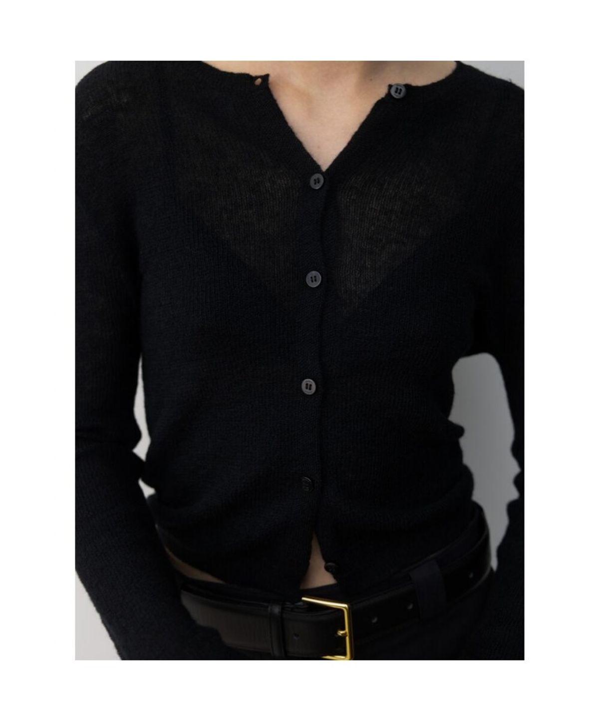 디애퍼처(THE APERTURE) Sheer Cardigan  Black (TA575AA025)