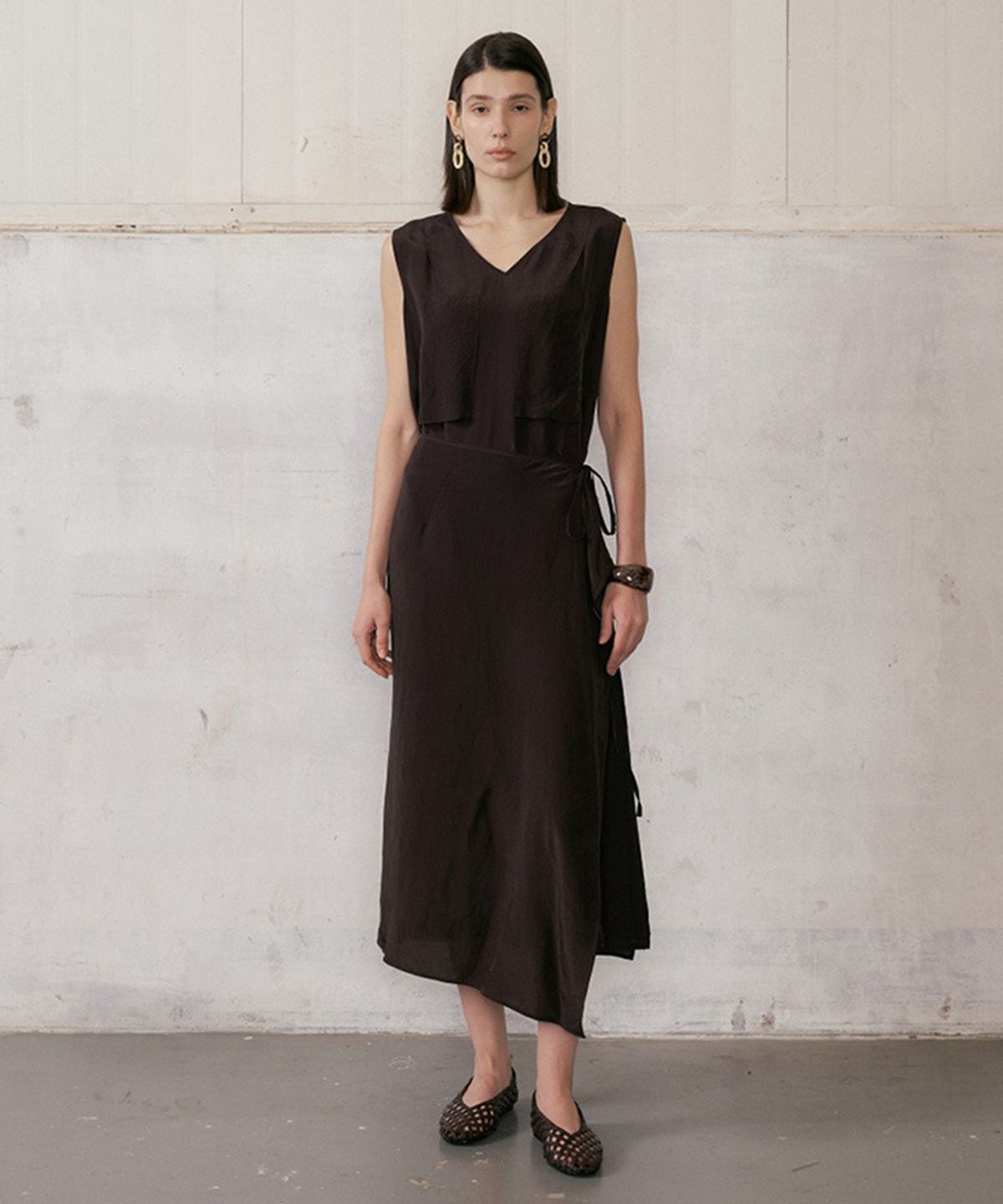 바니스뉴욕(BARNEYS NEWYORK) 벨라 랩 레이어드 원피스 블랙브라운