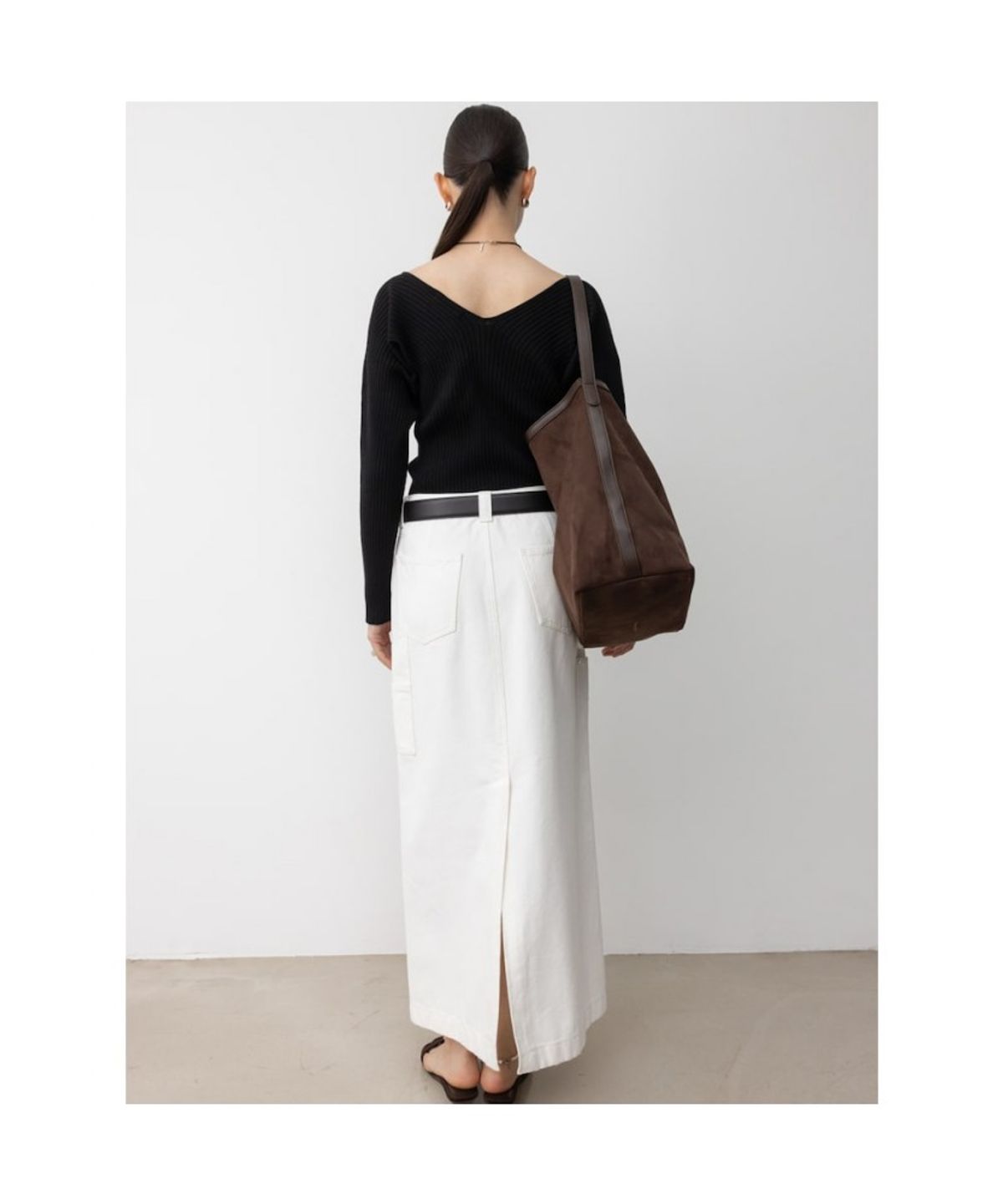 디애퍼처(THE APERTURE) Delia Knit Cardigan  Black (TA575AA035)