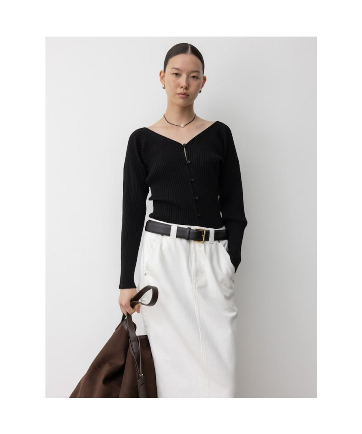 디애퍼처(THE APERTURE) Delia Knit Cardigan  Black (TA575AA035)