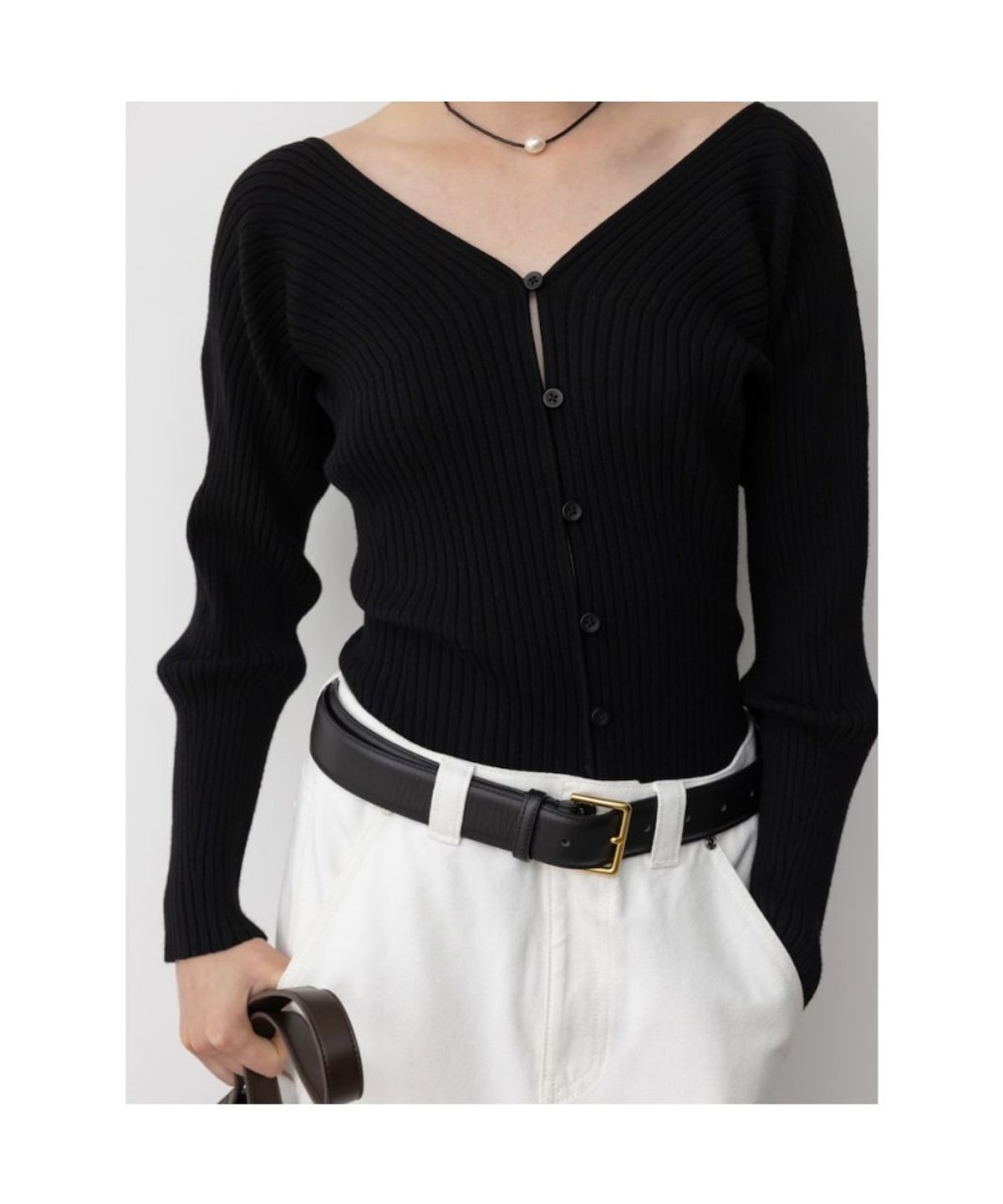 디애퍼처(THE APERTURE) Delia Knit Cardigan  Black (TA575AA035)