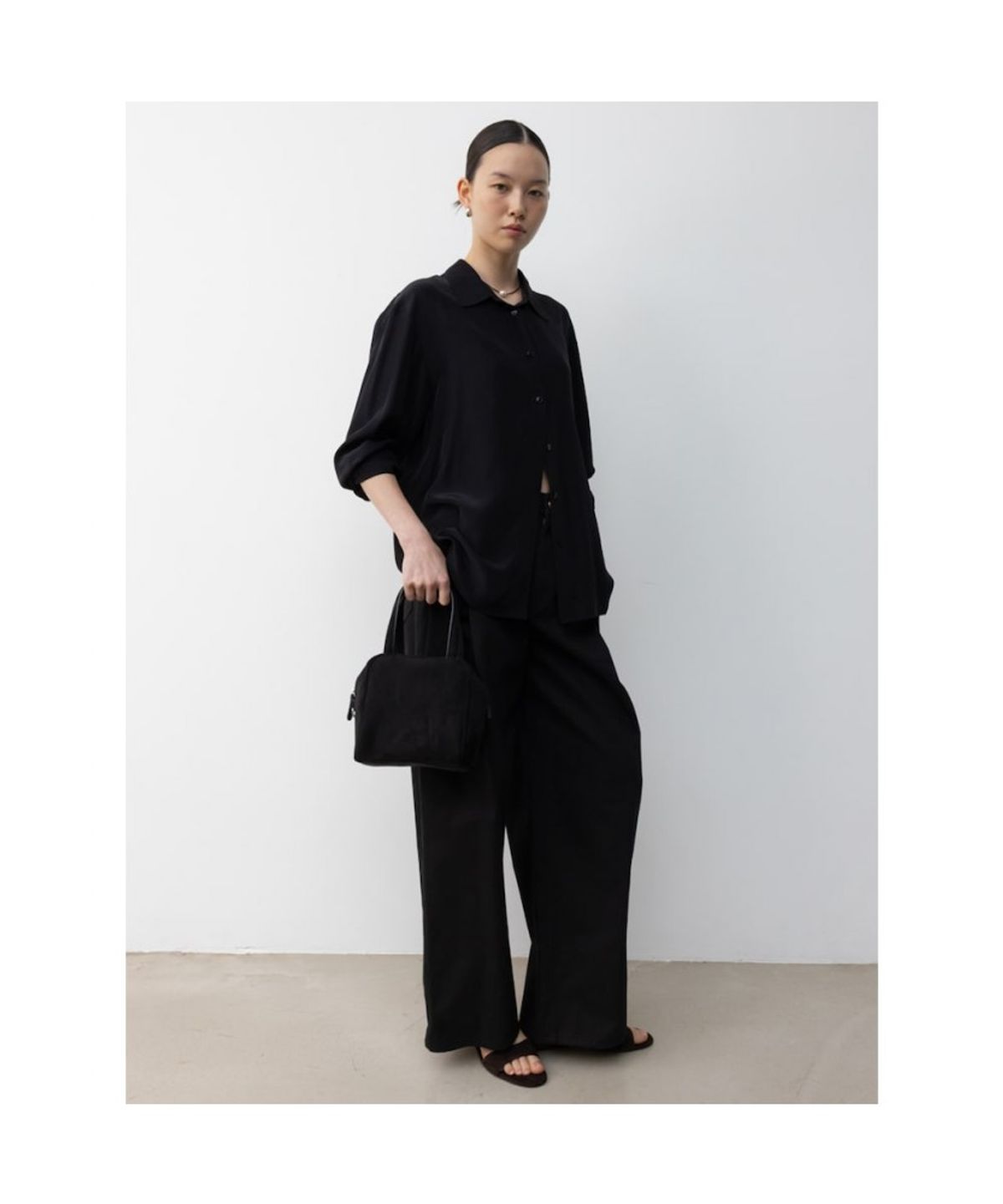 디애퍼처(THE APERTURE) Lesmo Shirt  Black (TA5764A075)