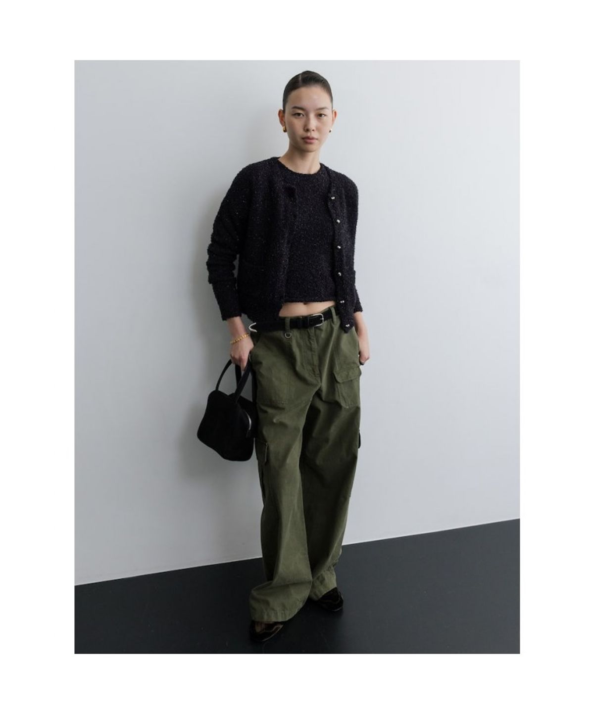 디애퍼처(THE APERTURE) Disco Knit Cardigan  Navy (TA575AA06R)