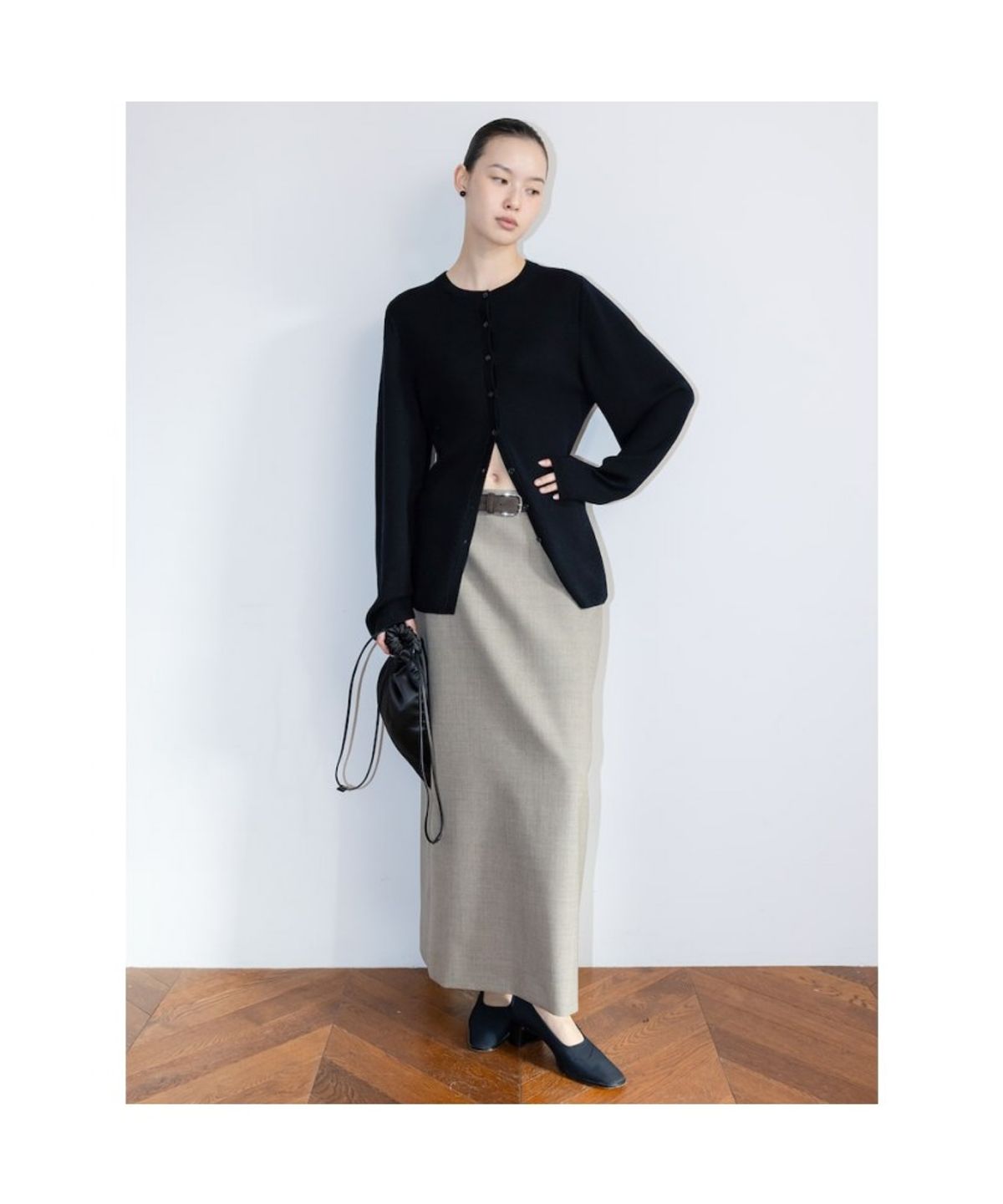 디애퍼처(THE APERTURE) Classic Long Cardigan  Black (TA625AA035)
