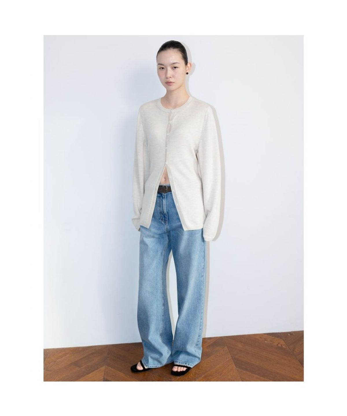 디애퍼처(THE APERTURE) Classic Long Cardigan  Beige (TA625AA03A)