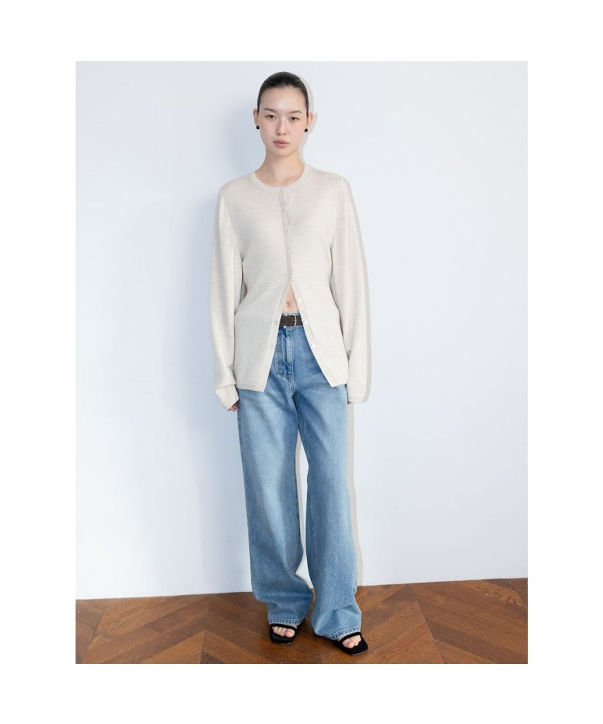 디애퍼처(THE APERTURE) Classic Long Cardigan  Beige (TA625AA03A)