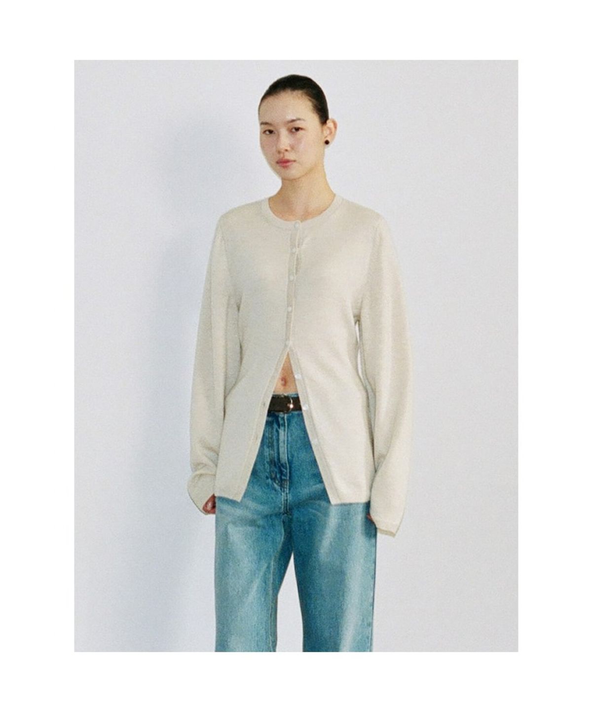 디애퍼처(THE APERTURE) Classic Long Cardigan  Beige (TA625AA03A)