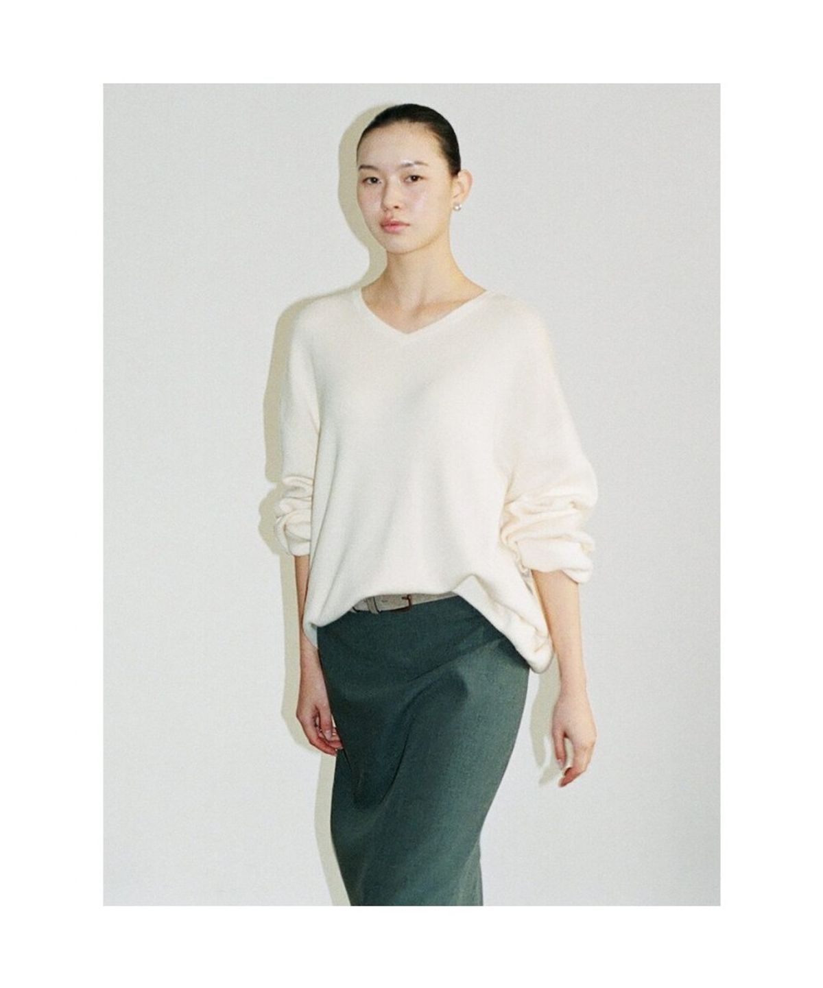 디애퍼처(THE APERTURE) Aperture Boxy Knit Top  Ivory (TA6251A040)