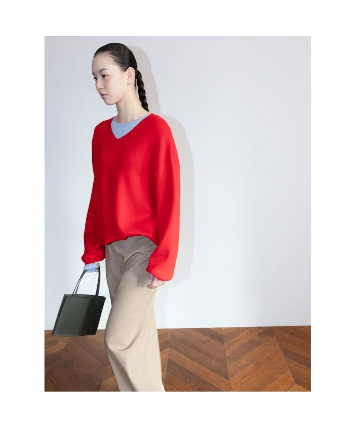 디애퍼처(THE APERTURE) Aperture Boxy Knit Top  Red (TA6251A046)