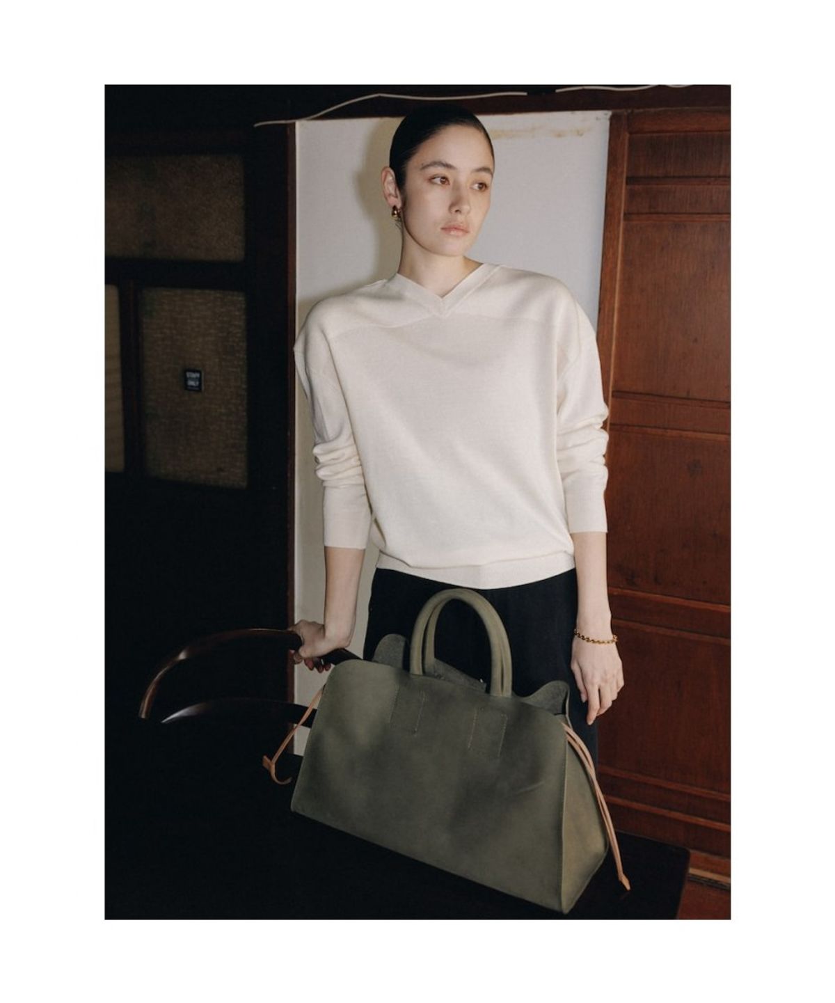 디애퍼처(THE APERTURE) Spring Mac Sweater  Ivory (TA6251A020)
