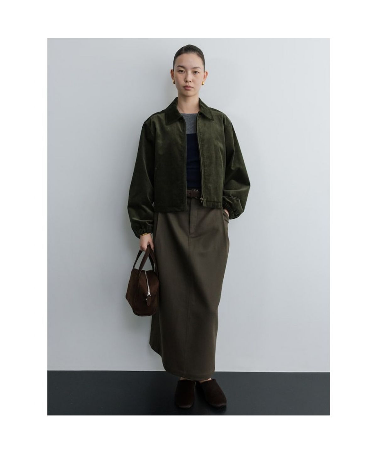 디애퍼처(THE APERTURE) Corduroy Crop Blouson  Khaki (TA5739A04H)
