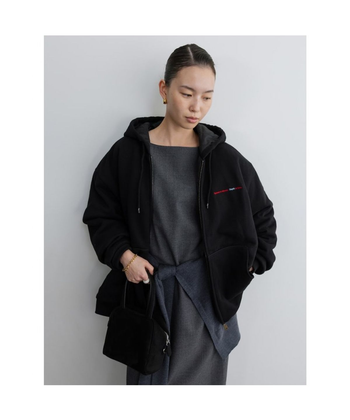 디애퍼처(THE APERTURE) Unisex Boxy Hoodie Jumper  Black (TA5X39A085)