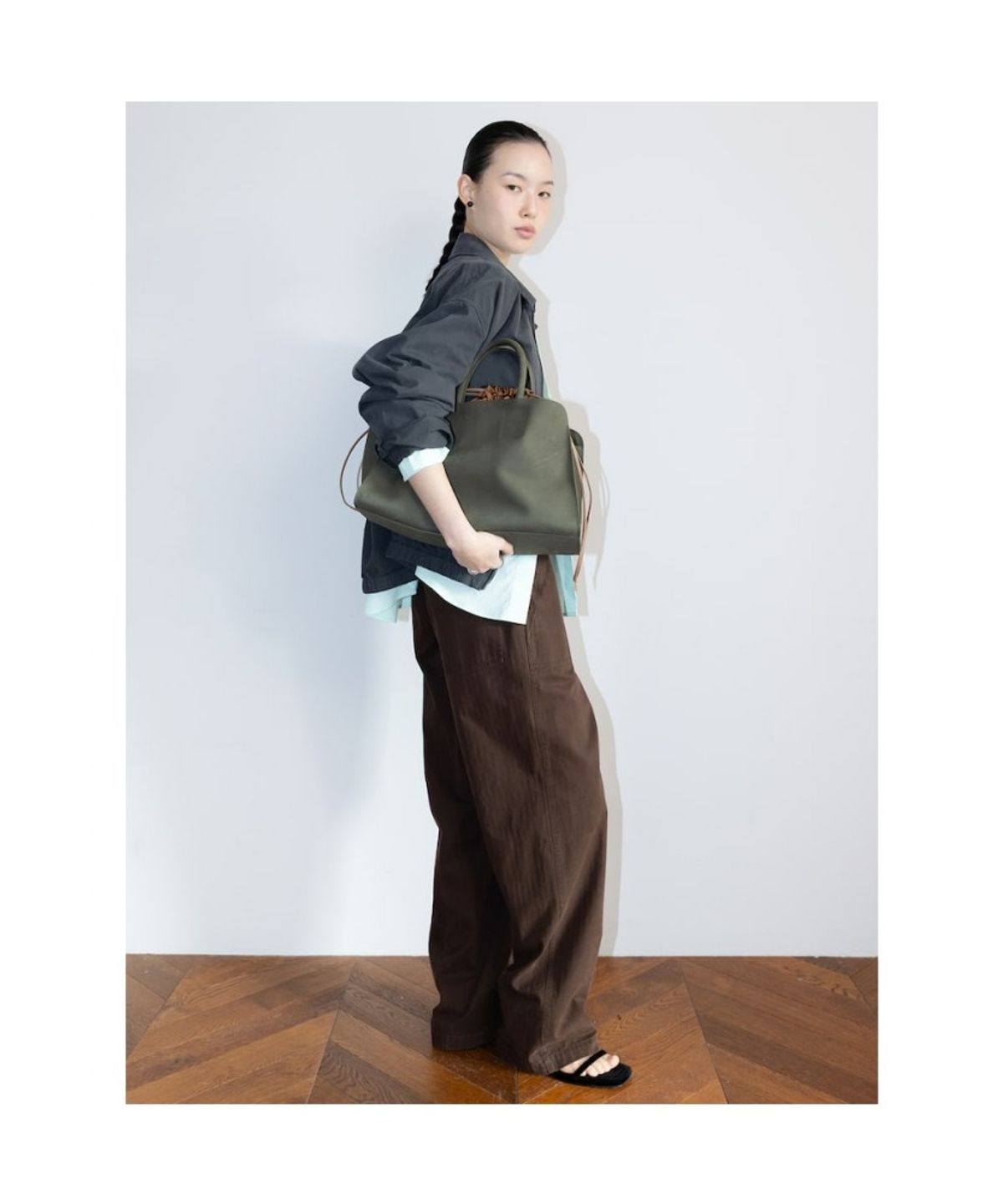 디애퍼처(THE APERTURE) FlapperHarper Blouson  Ash (TA6239A014)