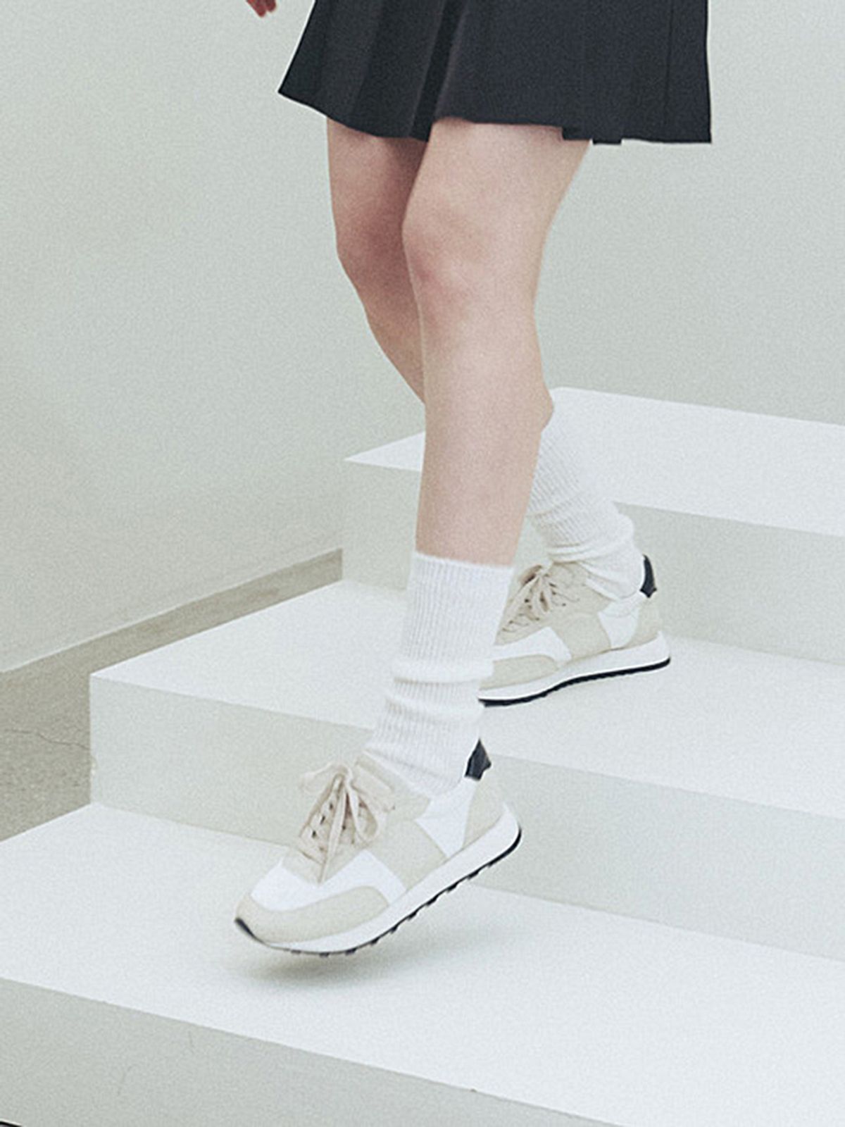 모이지(MOIJI) EO2509 Basic Runner(3color)