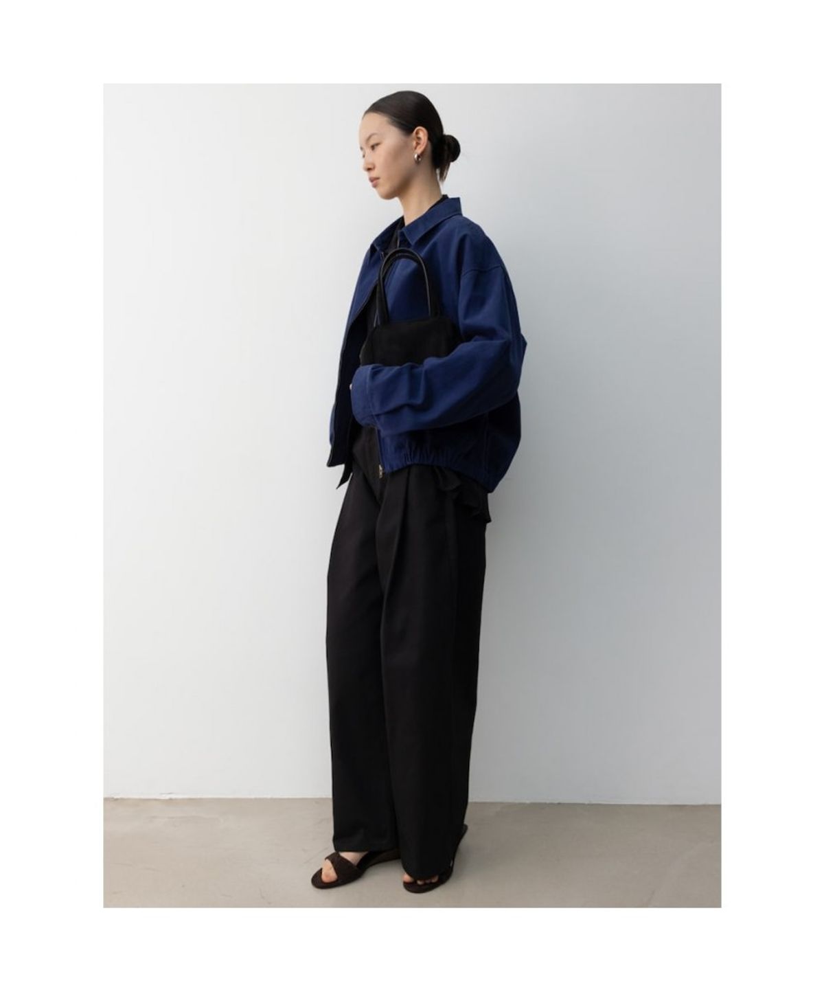 디애퍼처(THE APERTURE) Bennett Tuck Pants  Black (TA5721A115)