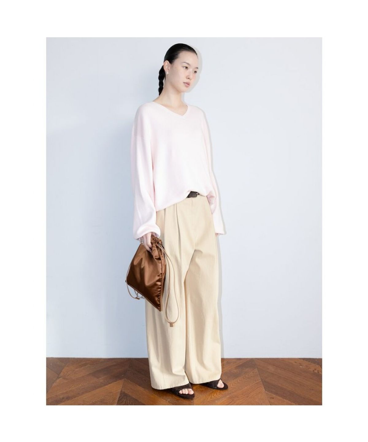 디애퍼처(THE APERTURE) Over Tuck Pants  Beige (TA6121A02A)