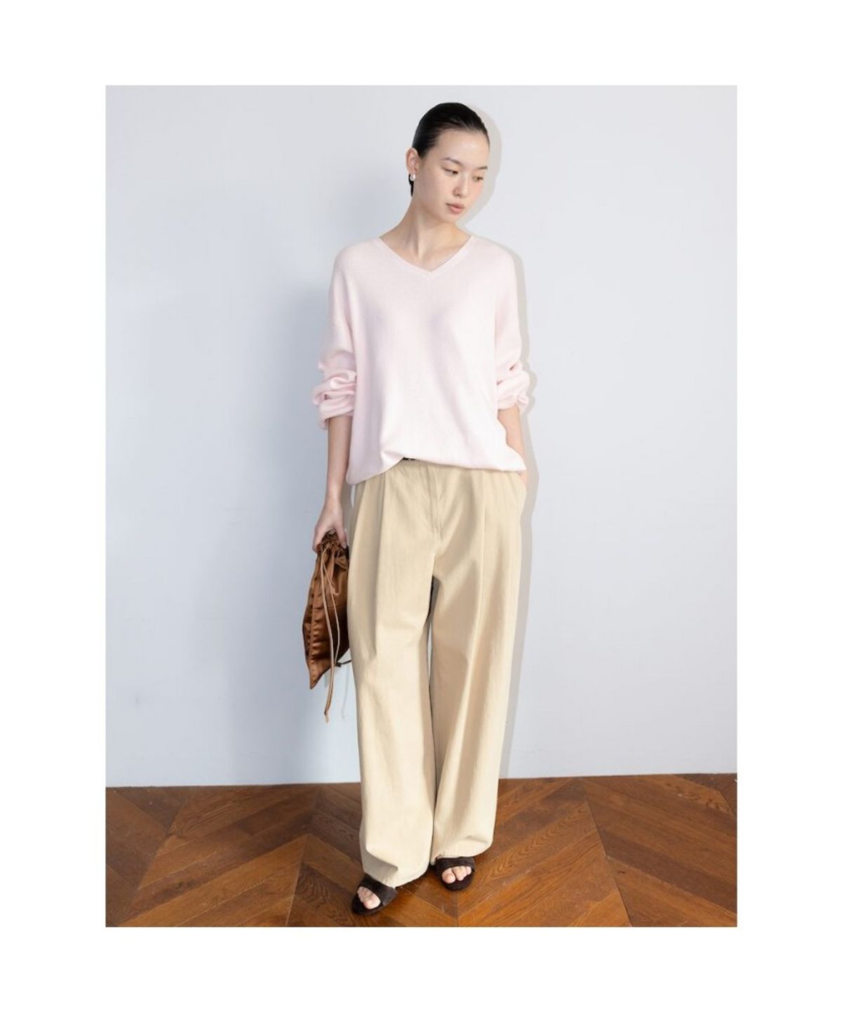 디애퍼처(THE APERTURE) Over Tuck Pants  Beige (TA6121A02A)