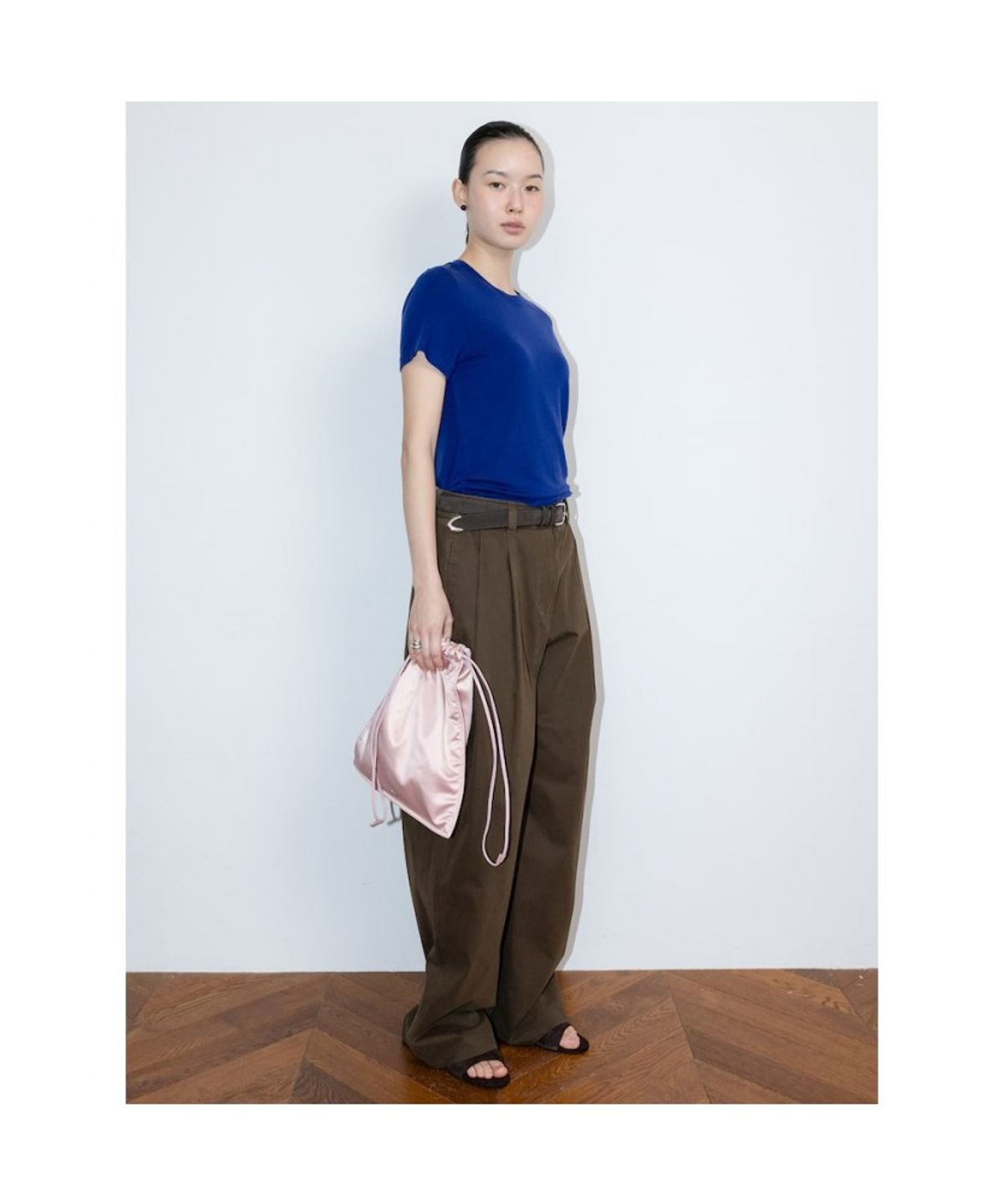 디애퍼처(THE APERTURE) Over Tuck Pants  Brown (TA6121A02D)