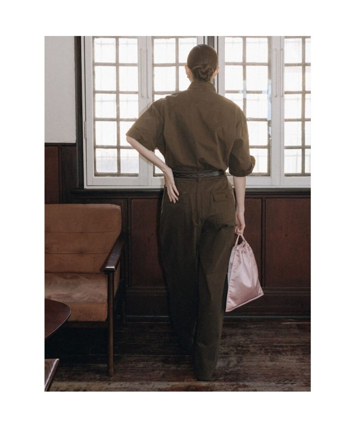 디애퍼처(THE APERTURE) Over Tuck Pants  Brown (TA6121A02D)