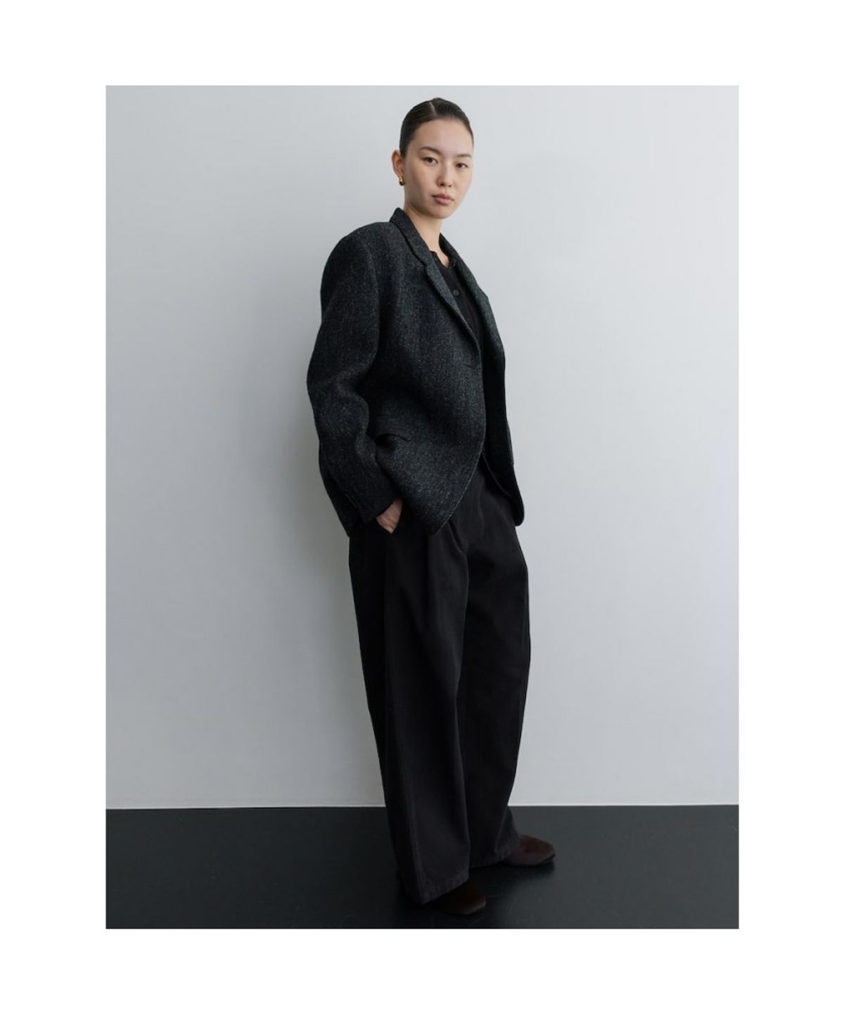 디애퍼처(THE APERTURE) Over Tuck Pants  Black (TA5X21A015)