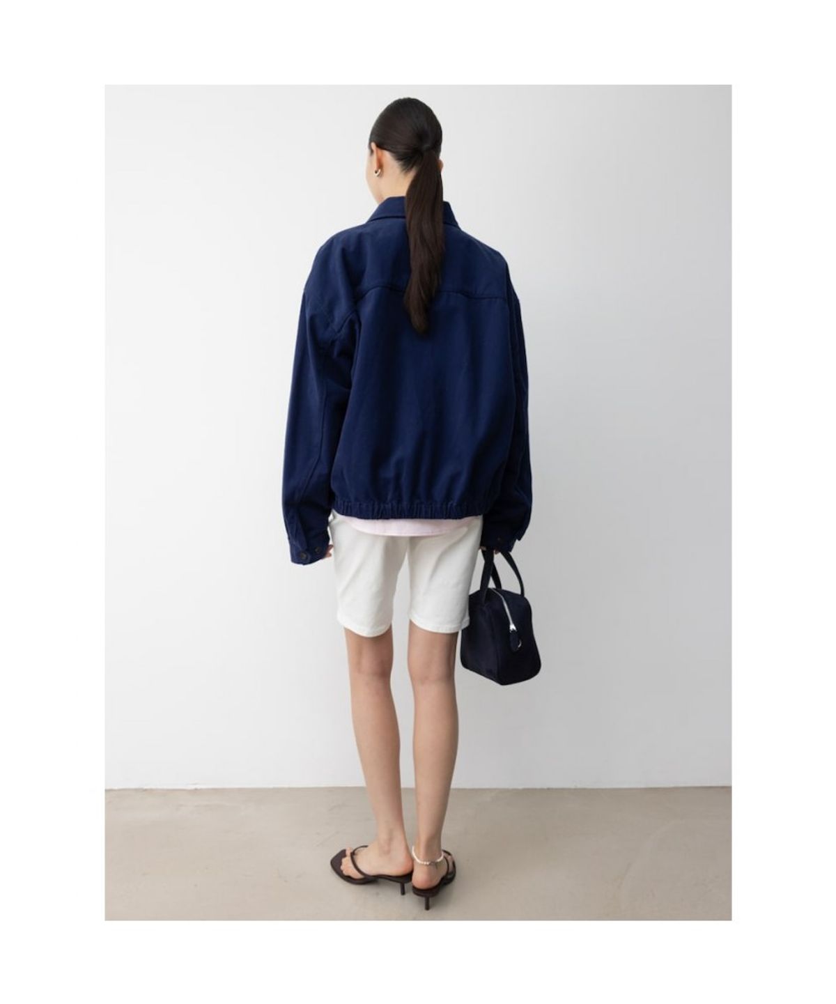 디애퍼처(THE APERTURE) Biker Denim Shorts  White (TA5725A021)