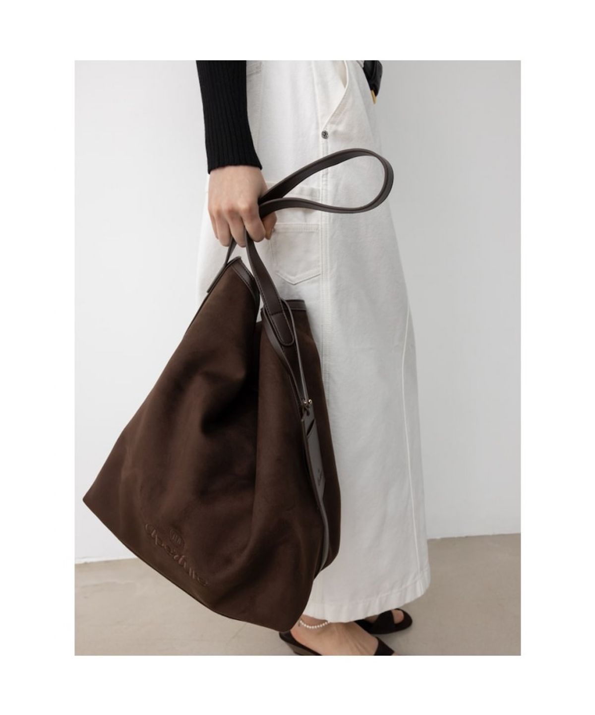 디애퍼처(THE APERTURE) Carpenter Denim Skirt  White (TA5727A111)