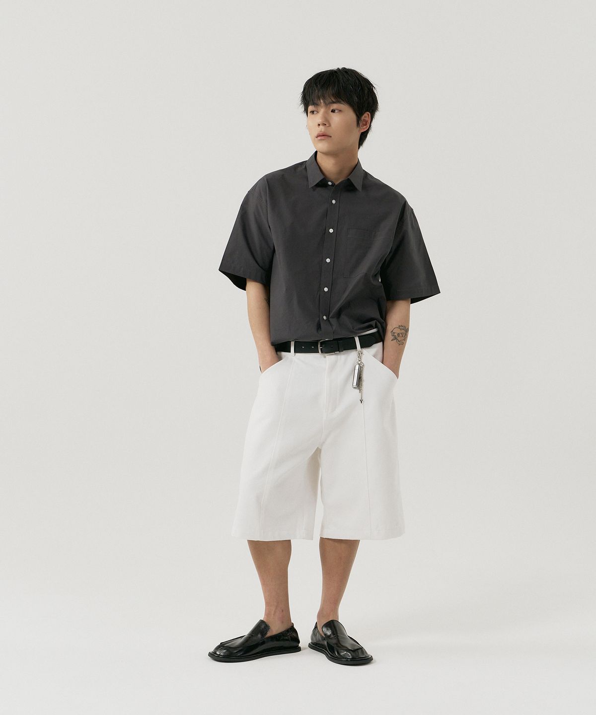 그노크(GNOK) 버뮤다 데님 반바지[화이트]