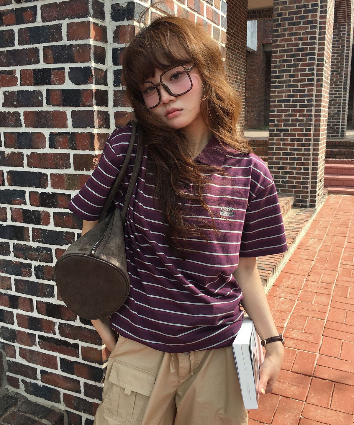 코드그라피(CGP) (우먼) 오버핏 스트라이프 반소매 카라 티셔츠-퍼플