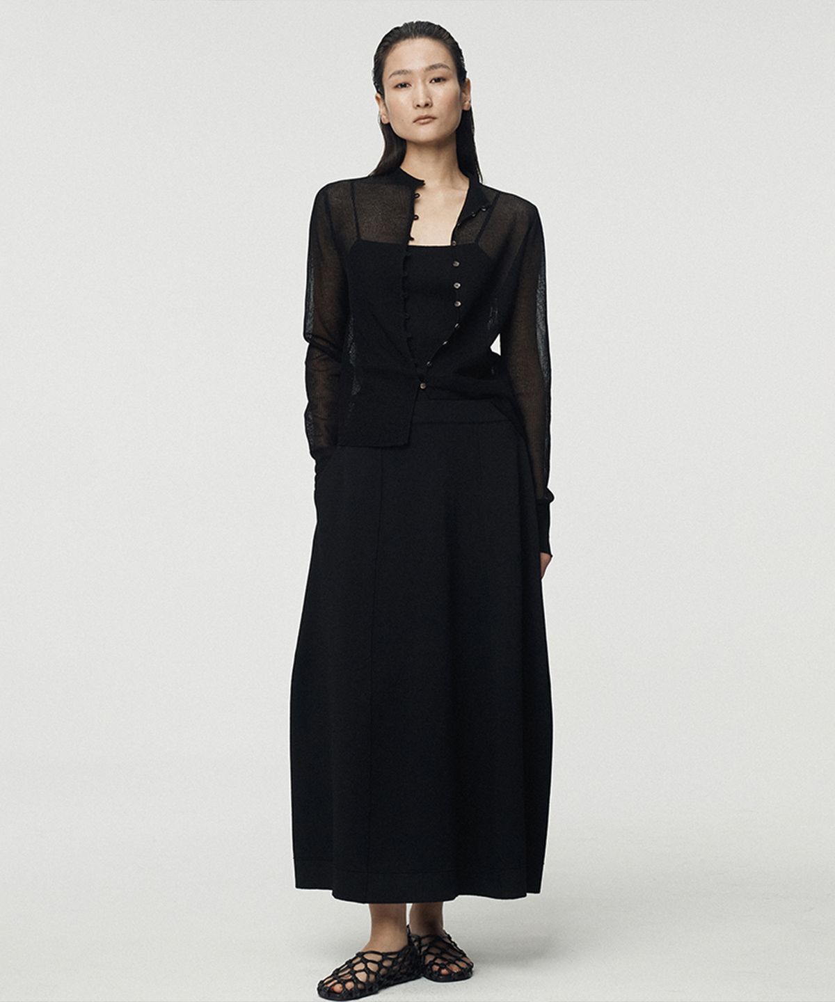 우마뭉(UMARMUNG) Sheer Cotton Cardigan With Camisole_Black