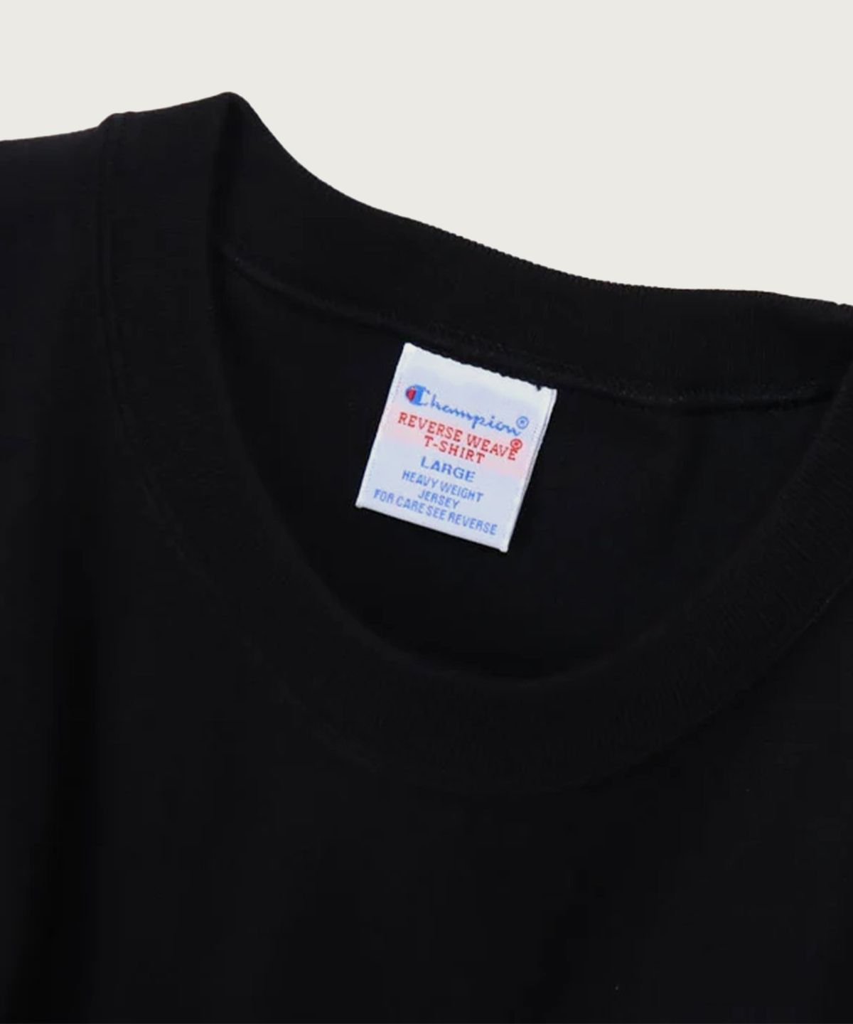 챔피온(CHAMPION) 리버스위브 루즈핏 포켓 반팔 티셔츠 Black