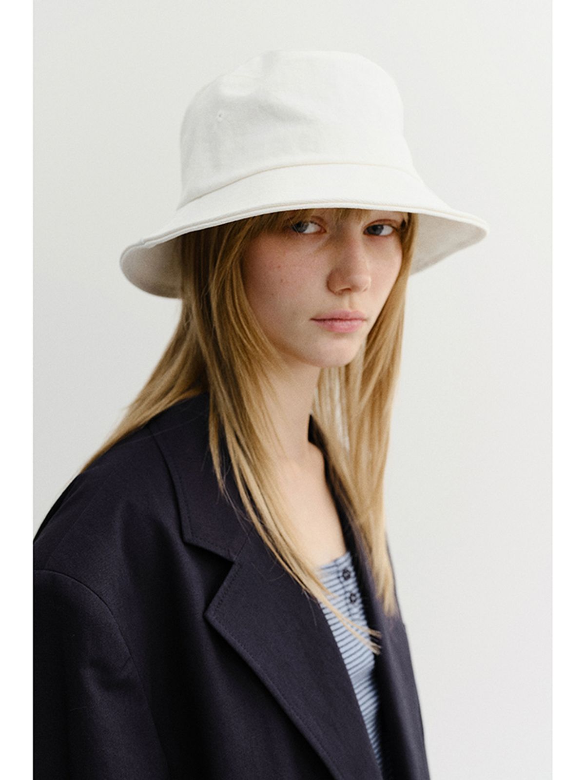 던스트(DUNST) ADVENTURE BUCKET HAT_UDHE6E102_WHITE