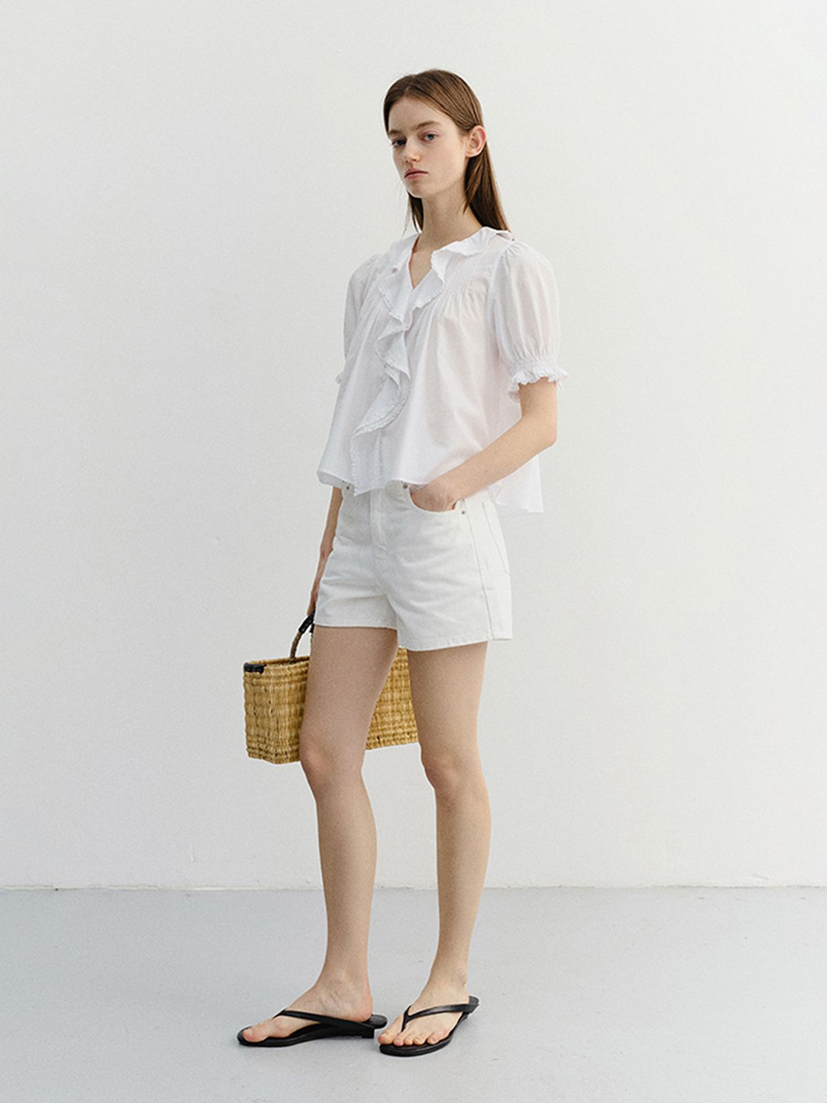 던스트(DUNST) RUFFLE BLOUSE_UDBL6B221_WHITE