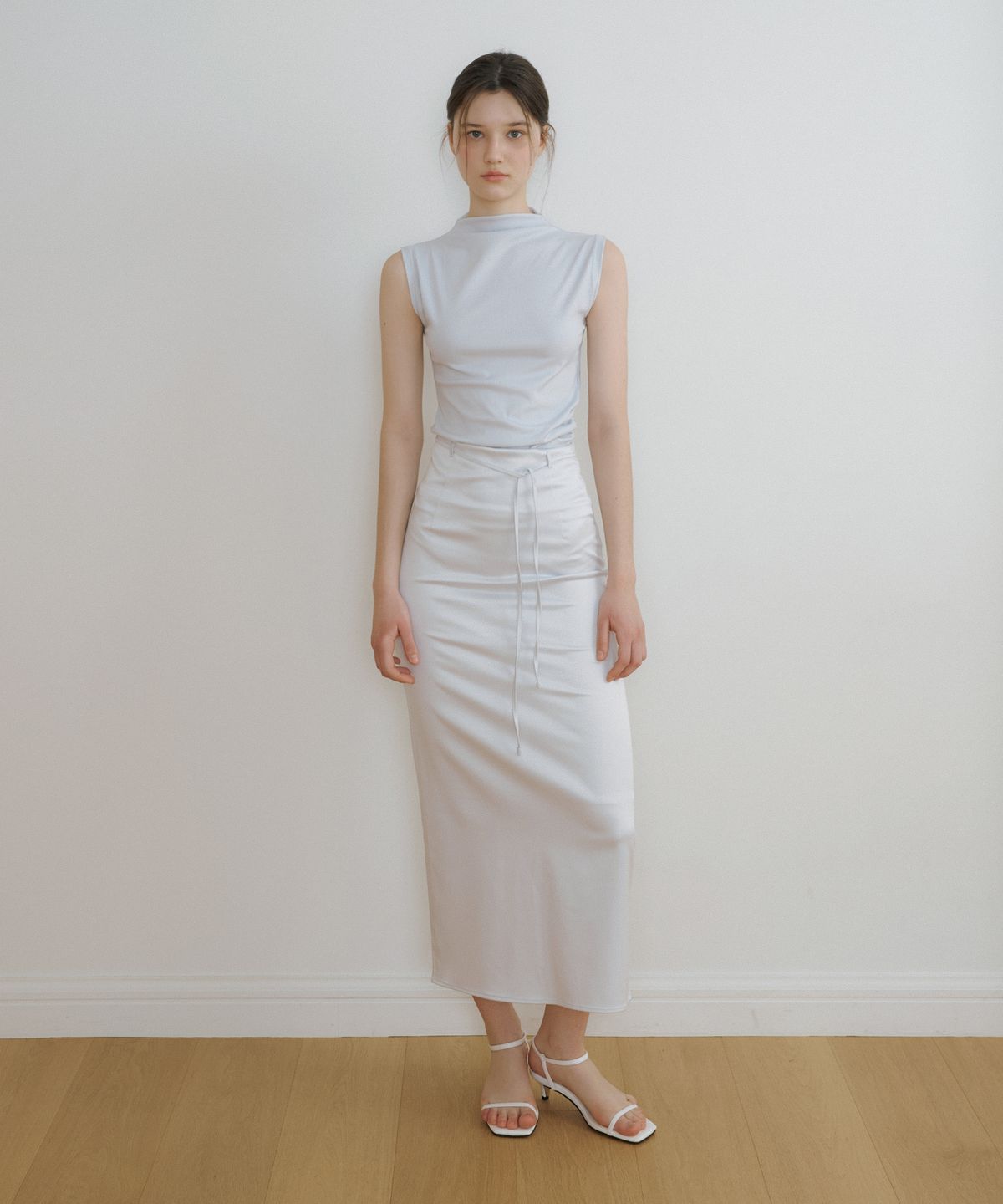 리올그(REORG) CE SATIN STRING SKIRT SILVER