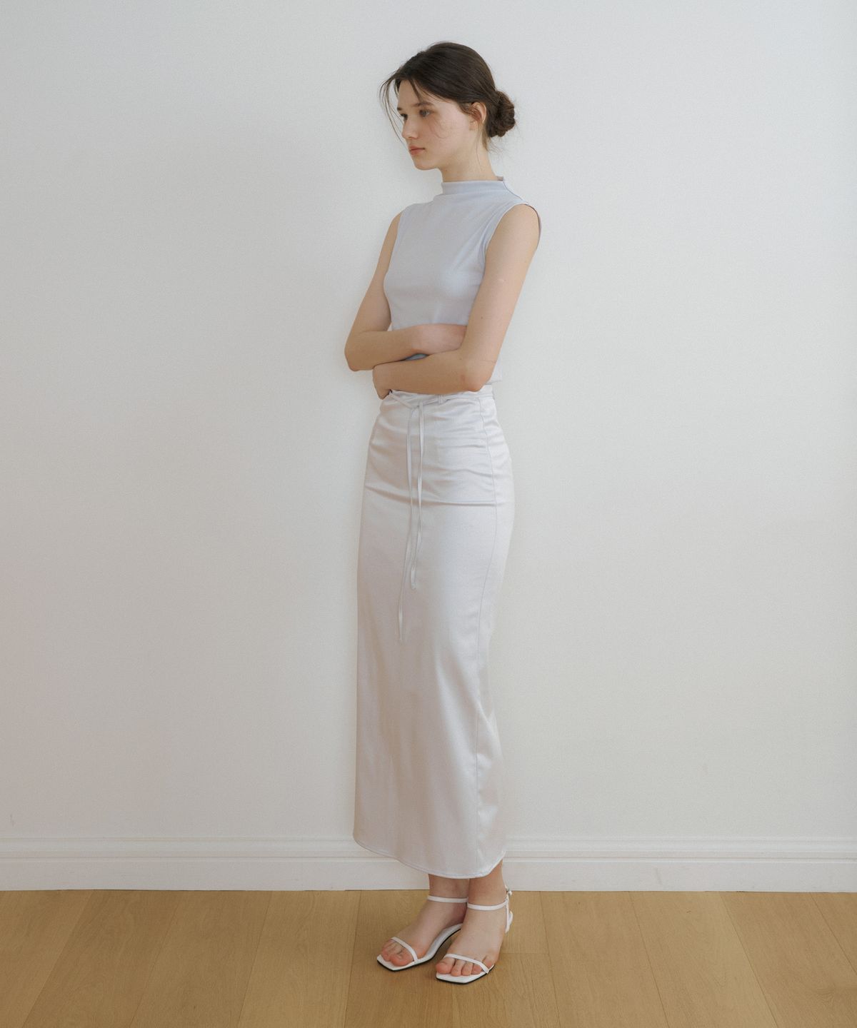 리올그(REORG) CE SATIN STRING SKIRT SILVER