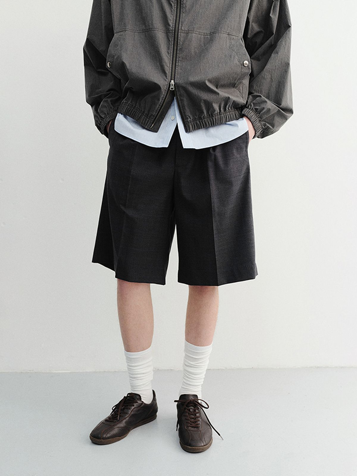 던스트 포 맨(DUNST FOR MEN) PLEATED BERMUDA SHORTS_UDPA6B322_GREY