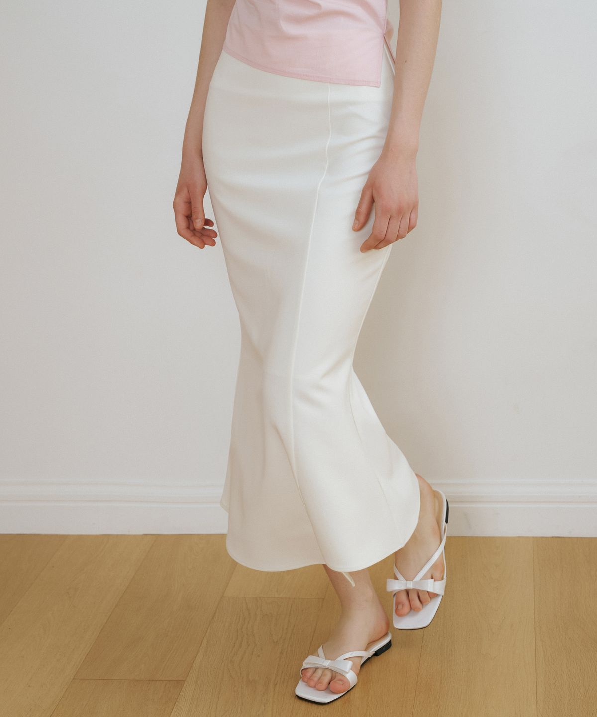 리올그(REORG) CE UNBALANCED MERMAID SKIRT CREAM