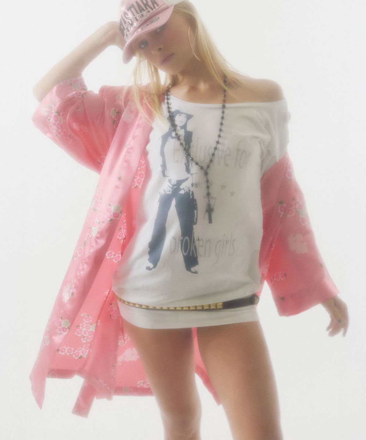 스컬프터(SCULPTOR) Broken Girls Roll Up Tee Dirty White