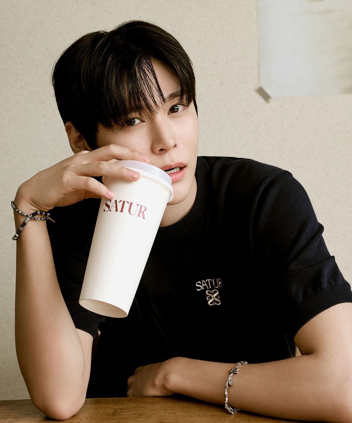 세터(SATUR) 로렌 파인 하프 니트 네이비