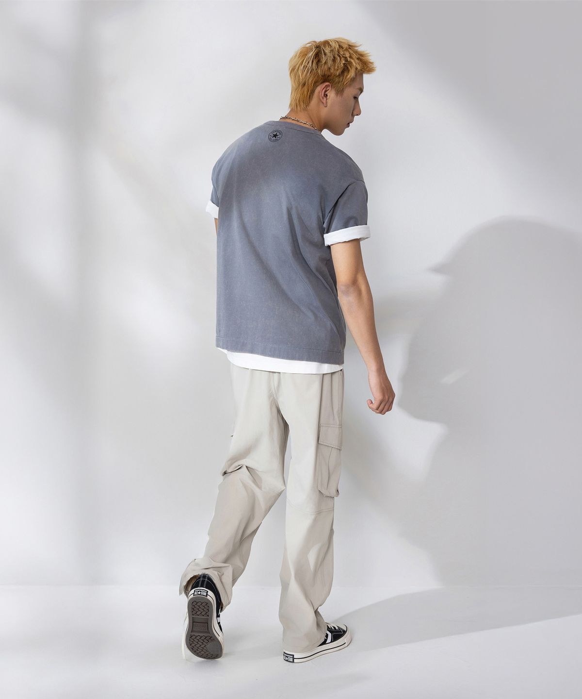 컨버스(CONVERSE) 버비지 로고 워시드 루즈 핏 티셔츠 콰이어트 쉐이드 UCJ755-G6M