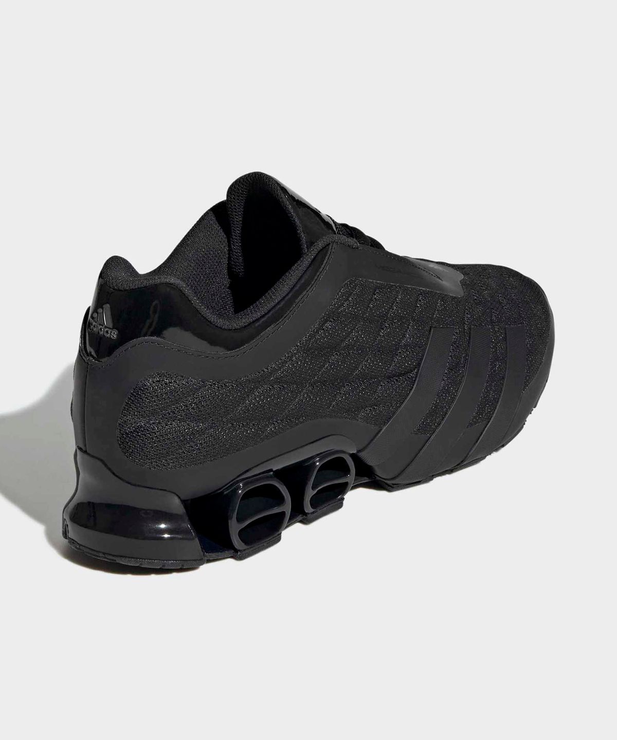 아디다스(ADIDAS) 메가라이드 S2 - 블랙:아이언메탈릭 / KJ8863