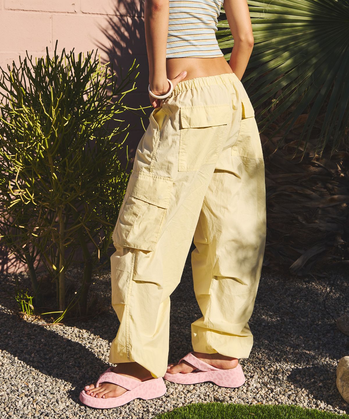 에즈이프 캘리(ASIF CALIE) PARACHUTE CARGO PANTS LEMON