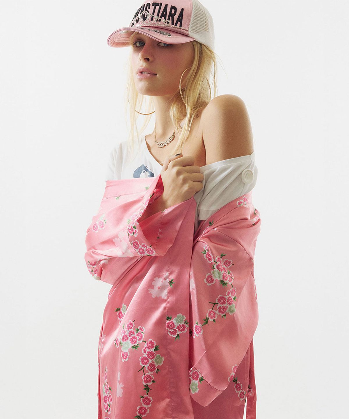 스컬프터(SCULPTOR) Queen Trucker Cap Metallic Pink