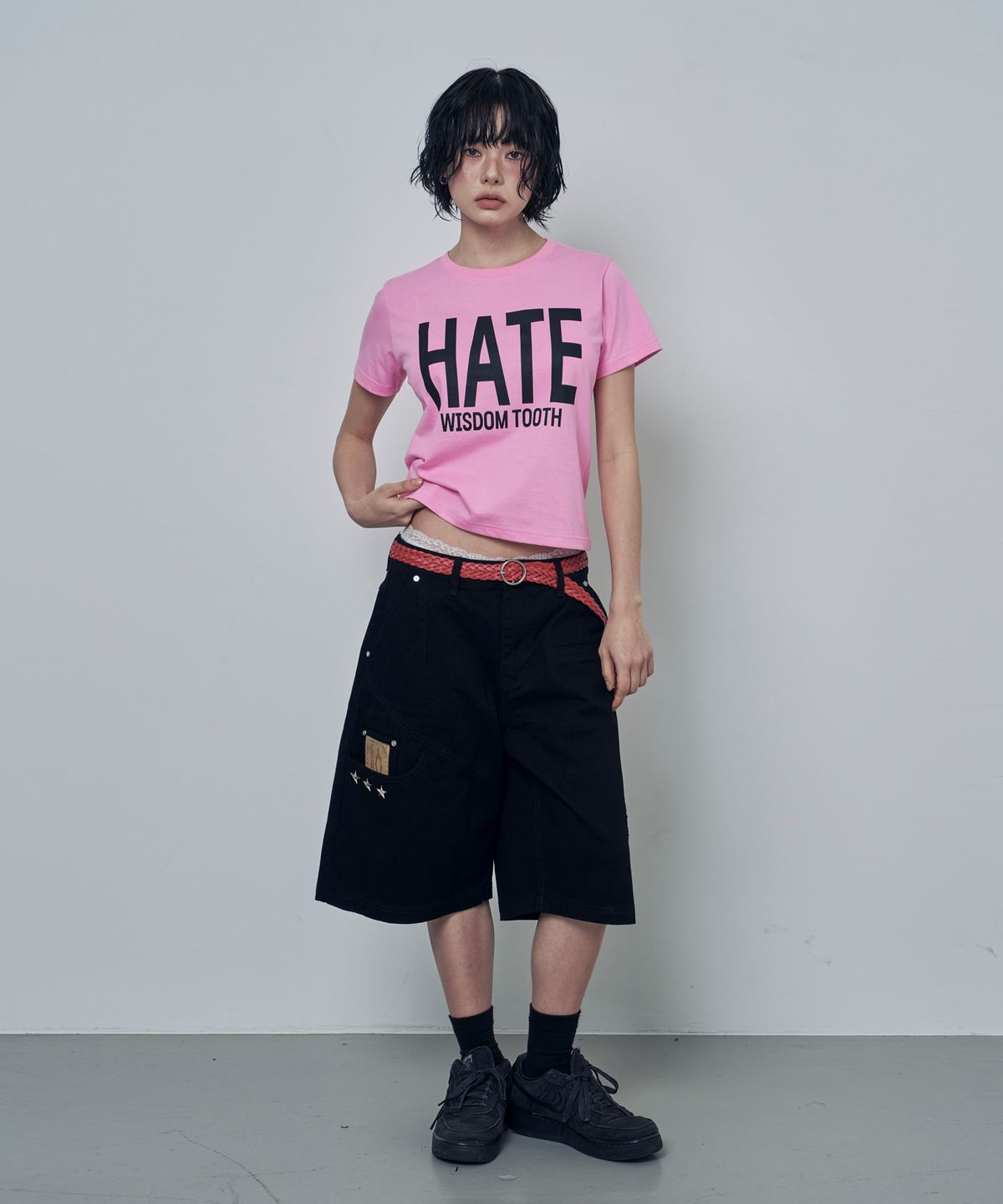 루저스클럽(LOSERS CLUB) HATE WISDOM TOOTH 로고 반팔티셔츠 핑크